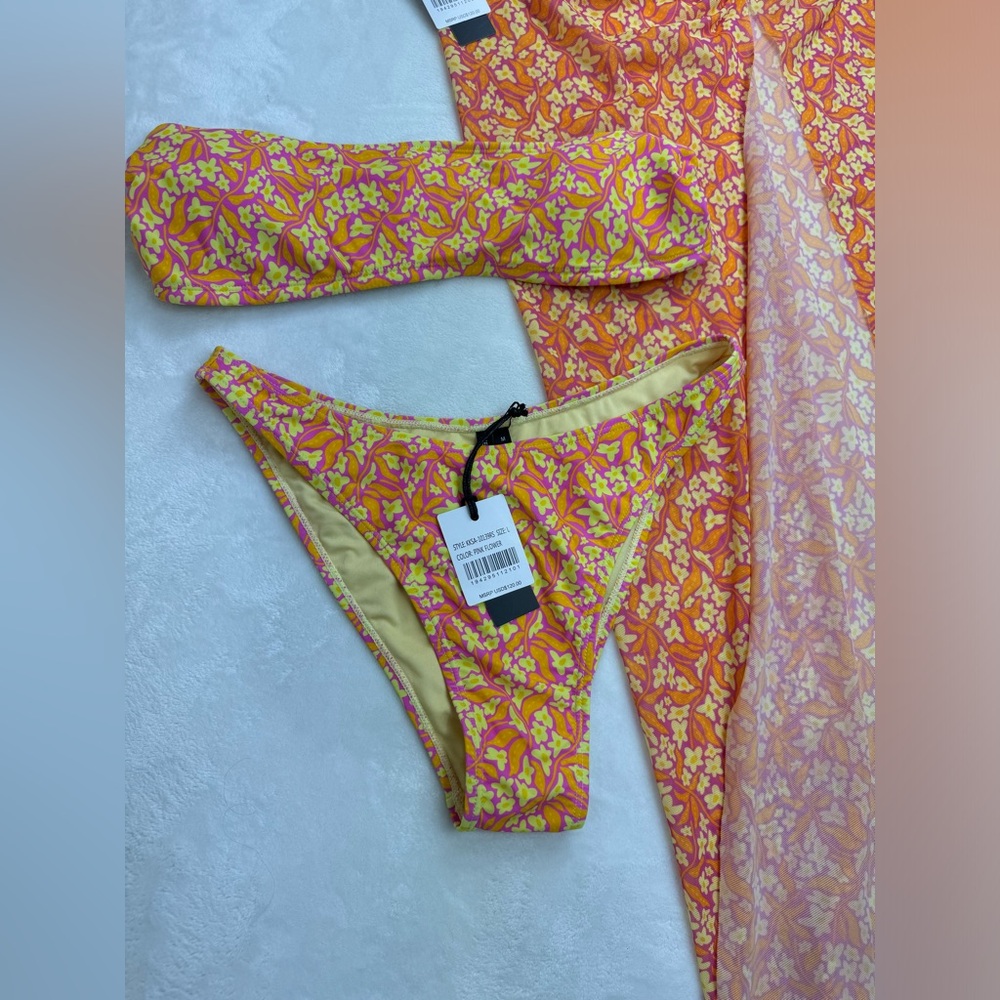 Kendall And Kylie 3 Piece Swimsuit Pink Flower Large